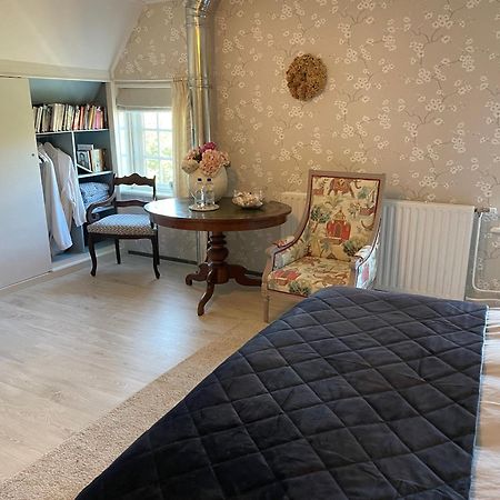"Het Steechje" In Ie Bij Schiermonnikoog En Ameland Apartment Ee Ngoại thất bức ảnh